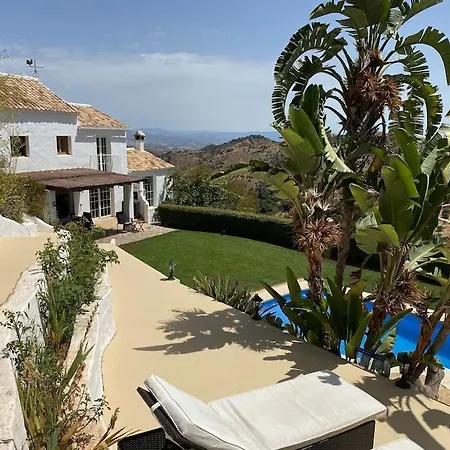 Charming Spanish In Beautiful Nature Villa *